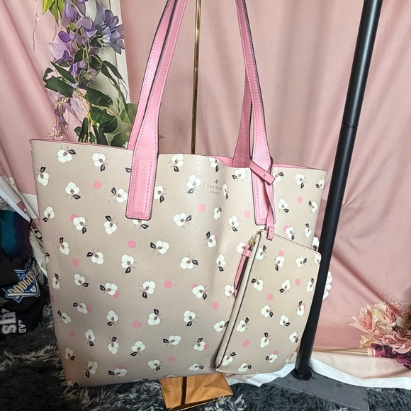 kate spade Handbags - Kate Spade Arch Place Mya Breezy Floral Ditsy Leather Tote, Reversible wPouch